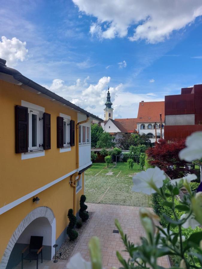 Gaestehaus Ferk - Fruehstueckspension, Bed & Breakfast Bad Radkersburg Exterior photo